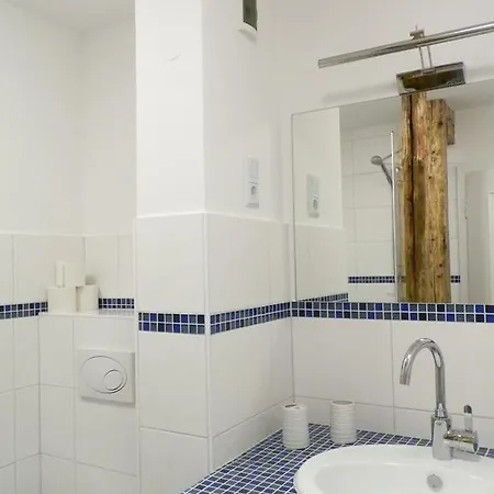 Twee Linden Warnemuende Zentrum * 로스토크