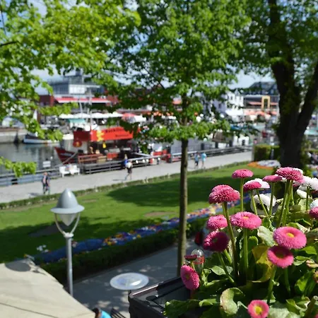 Twee Linden Warnemuende Zentrum 罗斯托克