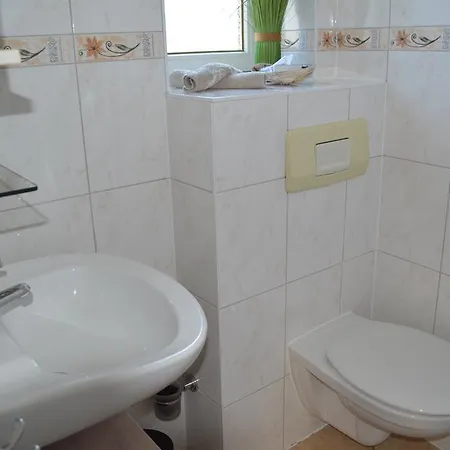 公寓 Twee Linden Warnemuende Zentrum