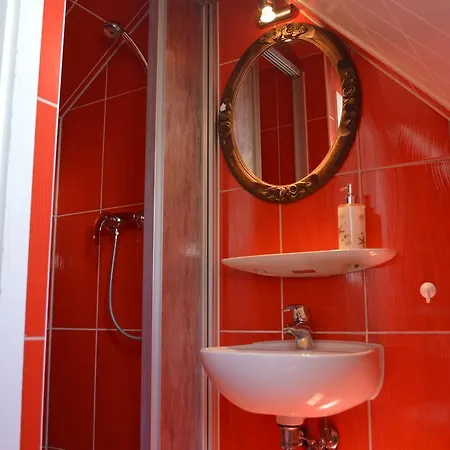 Twee Linden Warnemuende Zentrum 公寓 *