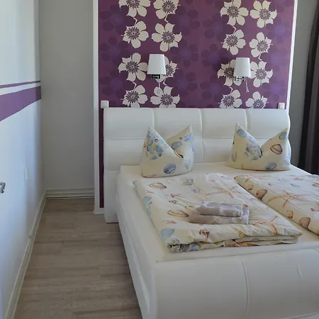 Twee Linden Warnemuende Zentrum 公寓 *