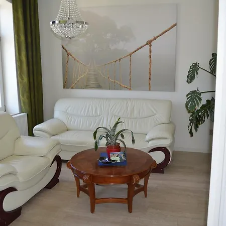Twee Linden Warnemuende Zentrum Apartment